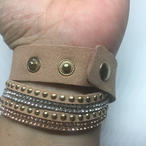 Mix Stud Slit Layer Wrap Bracelet - Beige - Picture 4 of 4